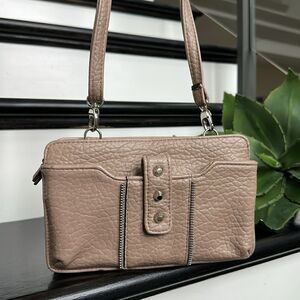 Jessica Simpson vegan leather Crossbody shoulder handbag clutch purse neutral